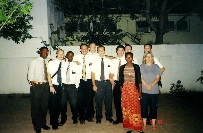 Elders From Beira Zone At Care For Live Center In Manga!
Alexandre Alves da Silva
30 Jan 2006