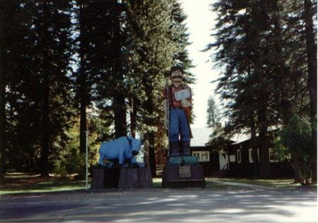 Paul Bunyan in Westwood, between Susanville and Chester.
Dan  Congram
29 Nov 2003