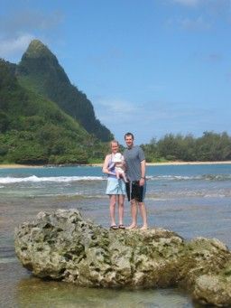 Liz, Jon, and Annie Shakespear in Hawaii 2005
Liz  Shakespear
15 Jun 2005