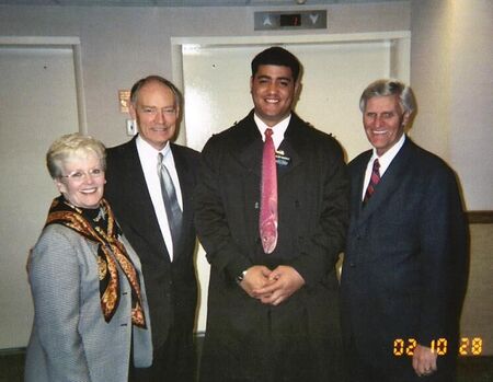 Elder Glenn L. Pace,PRESIDENT AND SISTER PARKER AND MY FISH TIE
Sione Hetau Makihele
22 Jul 2009