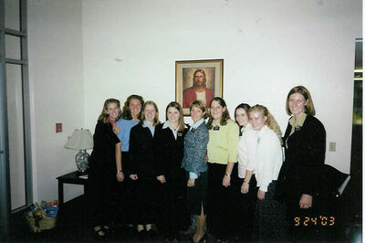 Sister missionaries with Sister Mullen in September 2003
Loretta Byington
04 Apr 2004
