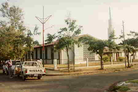 Chapel Managua 92
Dewey Levie
13 Feb 2002