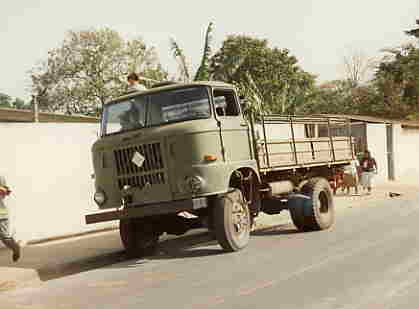 Public Transport 92
Dewey Levie
13 Feb 2002