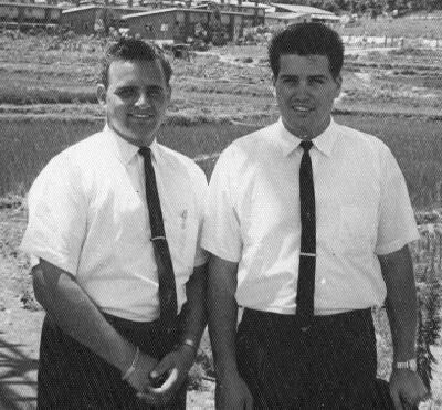 KOREA Royce Grant & Carl Luke
Webmaster Wayne
06 May 2003