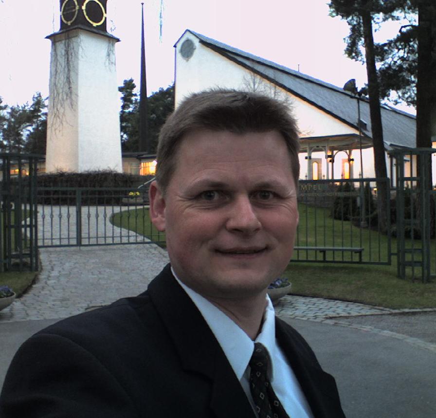 Tommy Joneid Alumni Photo