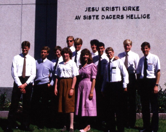 Elders: Jerdon, Frye, Ford, Ravston, Carlson, Price, Nelson, Anderson, Tholen, Bird, Sisters:
Bryce  Bird
24 Oct 2005