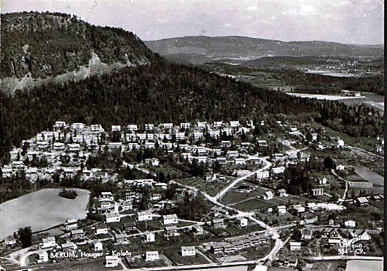 This is the furthest-out tracting area of the Baerum-Blommenholm-Sandvika tracting district, being the end of the trykk line. This was also the location of the hall where the English-Speaking Sunday School met.  The hall is not shown in the bottom of the picture, but was located on the side of the main road to that area, which paralleled the trykk line on the opposite side.
Harold  Oak
05 Sep 2006