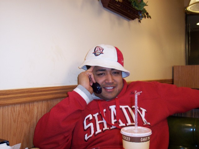 Aqui esta el Loco Lolohea en un restaurante en Utah.
Scott Justin Smith
22 Feb 2005