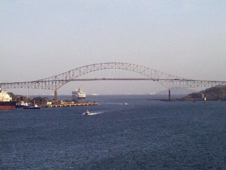 Puente de las Americas
Douglass Edward Stevenson
30 May 2002