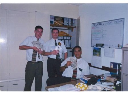 Elder Jones, Elder Duke y Elder Salazar
Josué Francisco Salazar
23 Jun 2002