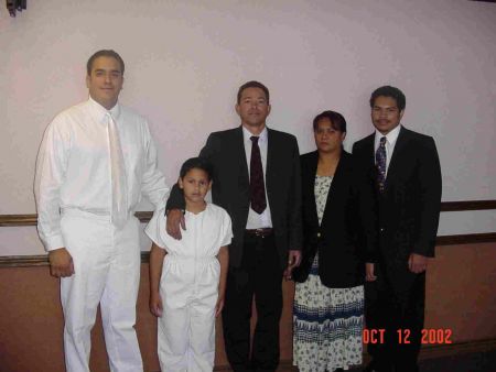 Cesar Ugas, su padre no es miembro, todavia....
Josué Francisco Salazar
12 Oct 2002