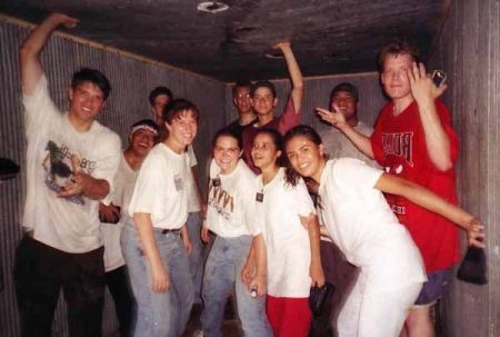 Helping Los Damnificados de Honduras, Zone Service Project. Alcalde Diaz
James W. Quirós
16 Nov 2003