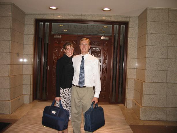 El templo de Asunción, Suzanne y yo, Agosto '05
Michael J Gonda
19 Sep 2005