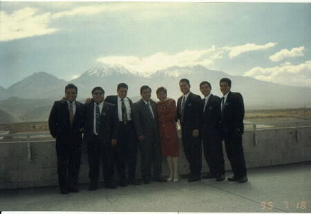 Elder Vallejos, Elder regalado, Elder Utrilla, Pdte Zuzunaga y Hna Zuzunaga, Elder Fuentes, Elder Jimenez y Elder Sanchez
Carlos Enrique  Fuentes Murillo
31 May 2004