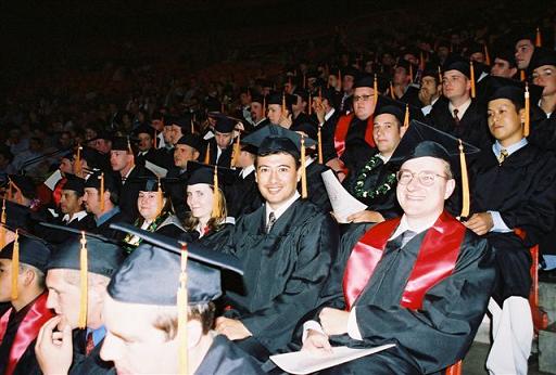 Picture of me and some friends during graduation ceremony
Augusto Percy Robles
06 Jul 2004