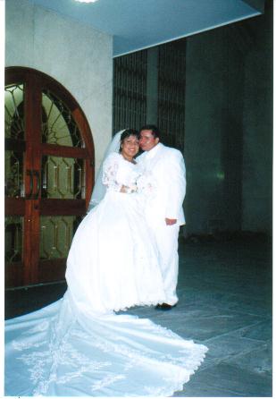 Después de nuestro sellamiento en el Templo el 20 de Mayo de 2004
Yenyffer  Barreto Tuero de Guzmán
02 Aug 2004