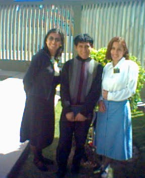 Izquierda  a derecha Hermana Vargas, Hermano William Araca y yo : la hermana Romaní. Arequipa, Perú.
Marylin  Romaní León
15 Mar 2006