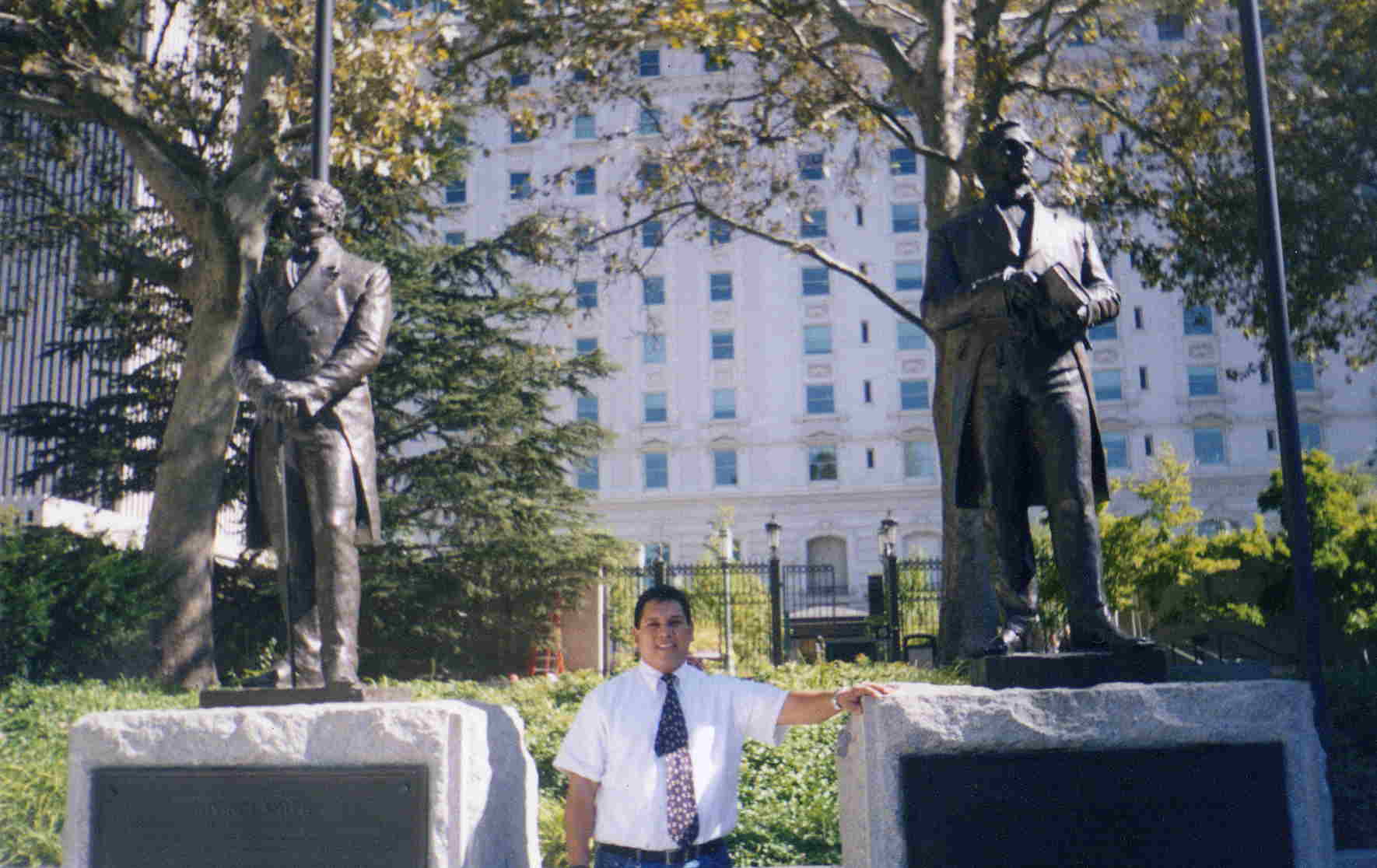 Entre Hyrum y Jose Smith, Salt Lake, Utah
Carlos Enrique  Fuentes Murillo
28 Mar 2006