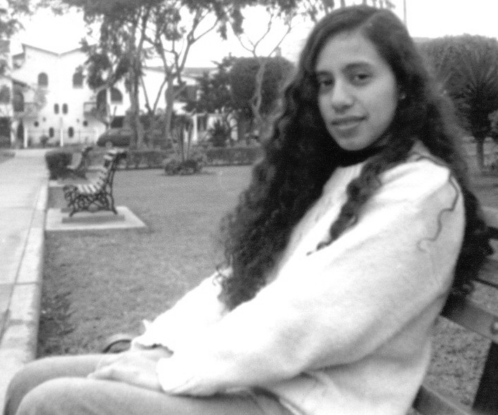 Dnuevo mortal. Ayy...la mision,como la extraño. Bueno, aunq ya no tnga el manto soy linda no?...ups mi humildad!...
Marylin  Romaní León
06 Apr 2006