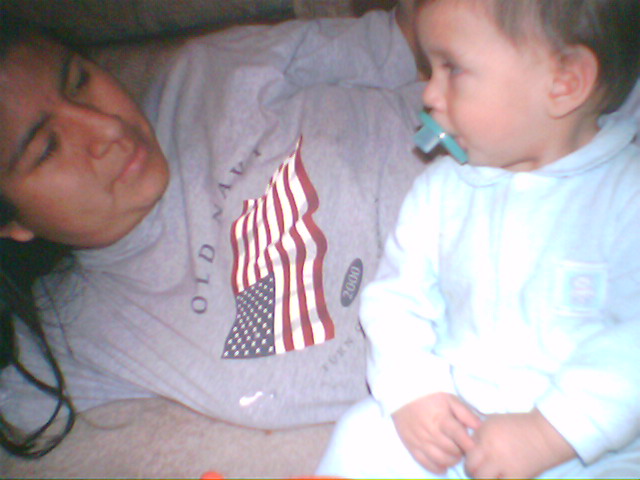 Danielito y Mamá
Milagros Esther Perry
06 Apr 2007