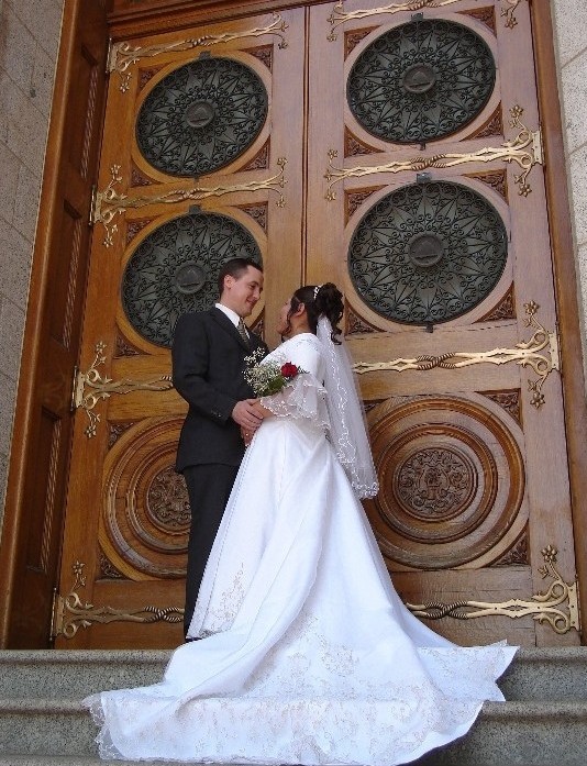 En una de las puertas del Templo
Martha Elizabeth Abegglen
22 May 2007