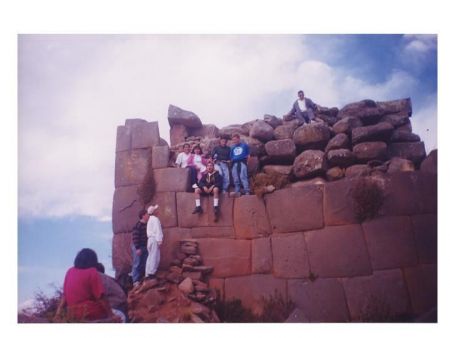 P'DAY  Multizona en las Chulpas de Sillustani - Puno
Yenyffer  Barreto Tuero de Guzmán
13 Jan 2004