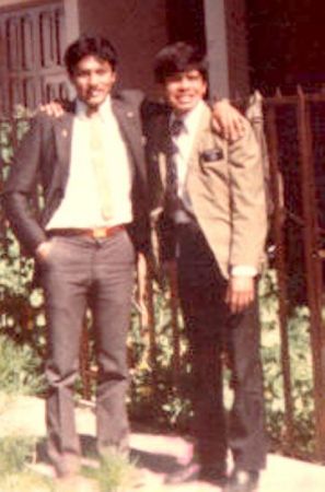 ¿Alguien conoce al Élder de la derecha?  Fue mi compañero por dos semanas en Arequipa.
Peter Italo Avila
30 Jul 2005