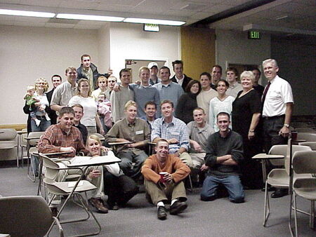 Misioneros Retornados de Los Estados Unidos
Solteros, algunos con sus esposas, y otros con familias.
William G. Hawkins (Chiclayo Mission)
11 Oct 2002