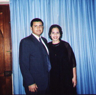 La futura señora De Palacios y quien fuera el élder Palacios. Lindos, no?
Gonzalo Miguel Palacios Araya
17 Nov 2005