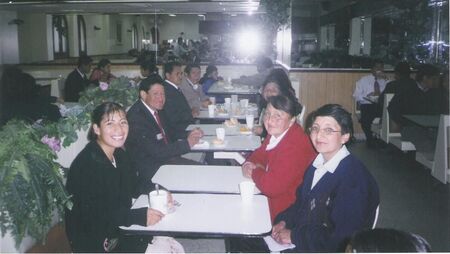 Con mis padre y unas hermanas
Silvia Marlene Vega Huertas
08 Mar 2006