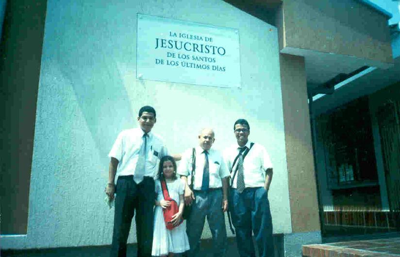 despuesde unos meses en casa
julio  bolaño
22 Jan 2008