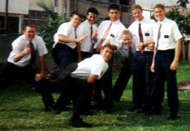 esta bien
Chris  Anderson
08 Aug 2004