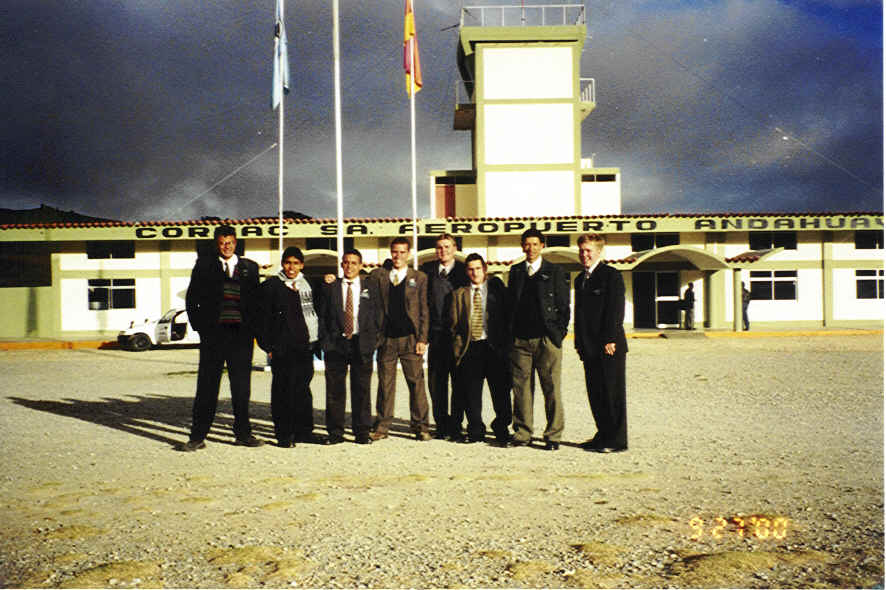 La Zona Olvidada antes de ir a Lima para la conferencia de zona. Elderes Lozano, Vasquez, Ramos, Palmer, Ormond, Davila, Arroyave, y Schollick.
Luke J Palmer
06 Aug 2005