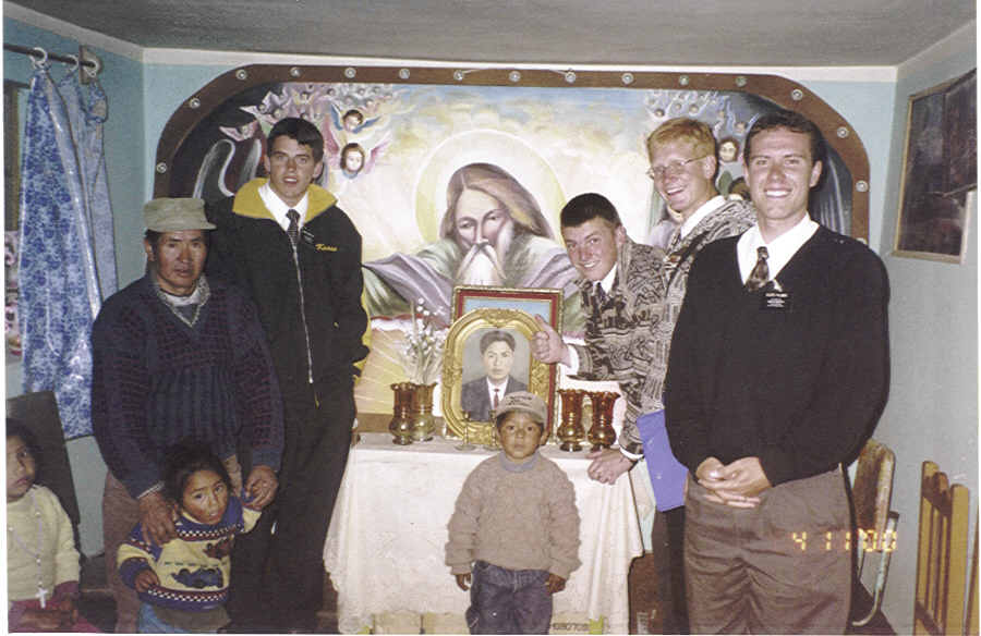 Juan Saico, Elderes Whitley, Christensen, Peterson, Y Palmer. Y unos ninos.
Luke J Palmer
06 Aug 2005