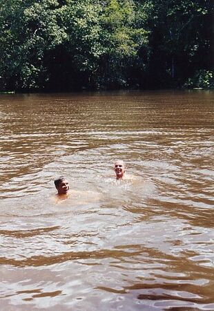 Swimming In the Amazon (note: don't try this until after your release)
Jonathan M Lowe
30 Apr 2001