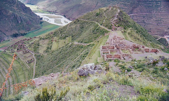 pisaq pic 3
Jonathan M Lowe
01 May 2001