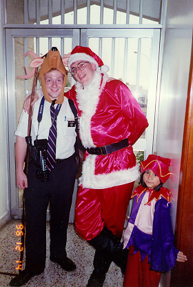 Elders Megran and Plowman at the Magdalena Stake Primary Christmas program, with one of the members of the Bolívar Primary (December 14, 1996)
Jonathan L. Plowman
02 Jul 2001