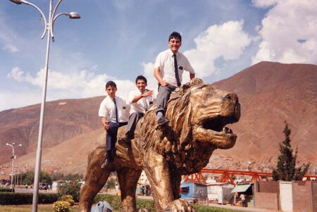 Elder trujillo, Elder Franco y Yo en la entrada de Leon de Huanuco.
Carlos  Cruzate
28 Apr 2005