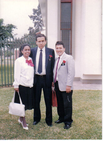 en la capilla de la molina vieja
harold  santos
11 May 2006