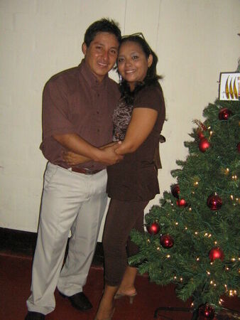 mi esposo y yo navidad 2007
Selena Natividad Garcia de Armas
08 Jun 2007