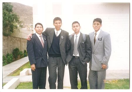 elderes: Pacheco, Yo,Rodriguez y Ari
La Oroya 2002-2004
Jean Paolo Segovia Figueroa
12 Jul 2008