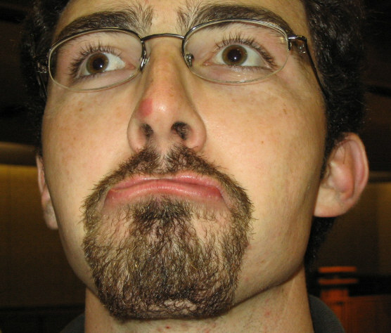 Tanner, como siempre 'payasito'
Sara Cheever
11 Jun 2004