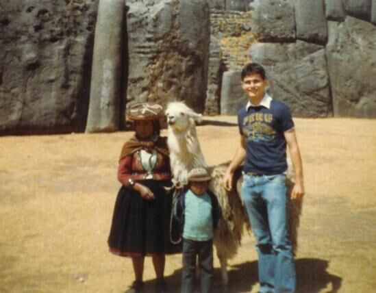 Foto tomado en Cusco
Bret  Hinckley
24 Jun 2004