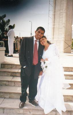 Mi Esposa cuando nos sellamos en el templo de Lima Perú. Es chevere
Johny Fernando Sosa
14 Aug 2004