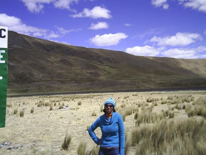 De trás de mi hay un lago muy grande.
Liliana Raquel Puma Dilts
05 Aug 2006