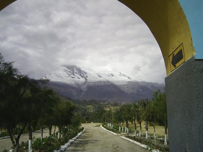 Se observa el huascarán en el fondo.
Liliana Raquel Puma Dilts
04 Sep 2006