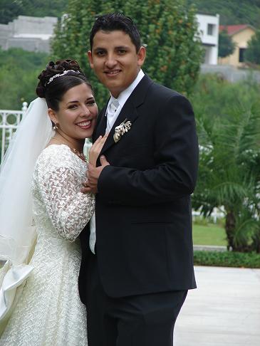 Esta foto mi esposa se ve hermosisisima
Esteban Levi Zapata Marin
28 Apr 2007