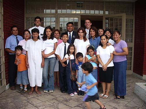 barrio tahuantinsuyo  bautizo  de la hermana rosa  y la hermana marlene,mis compañeros elder young y larsen
cesar eulogio carrizales mamani
28 Dec 2008