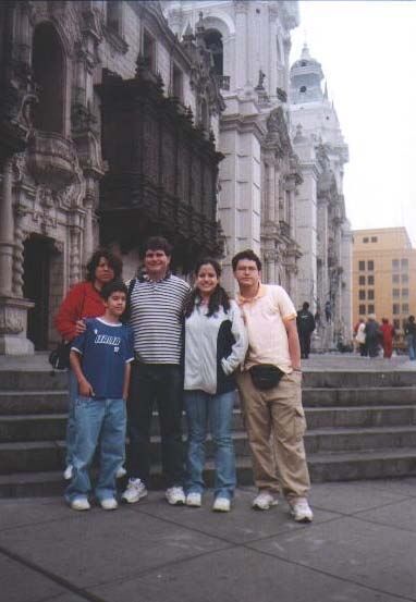 La Familia Hinckley en Lima Peru
Bret  Hinckley
17 Feb 2011