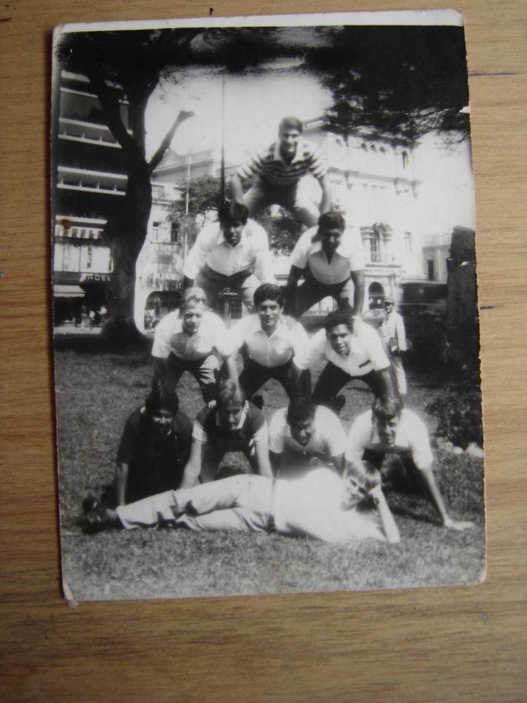 ELDERES:
WALKER,REED,SUKA,TIRADO,MOCARRO,LIVINGSTON,HUERTAS,URRELO,FERGUSON,HILLS  EN MIRAFLORES
David  Tirado
10 Jul 2006